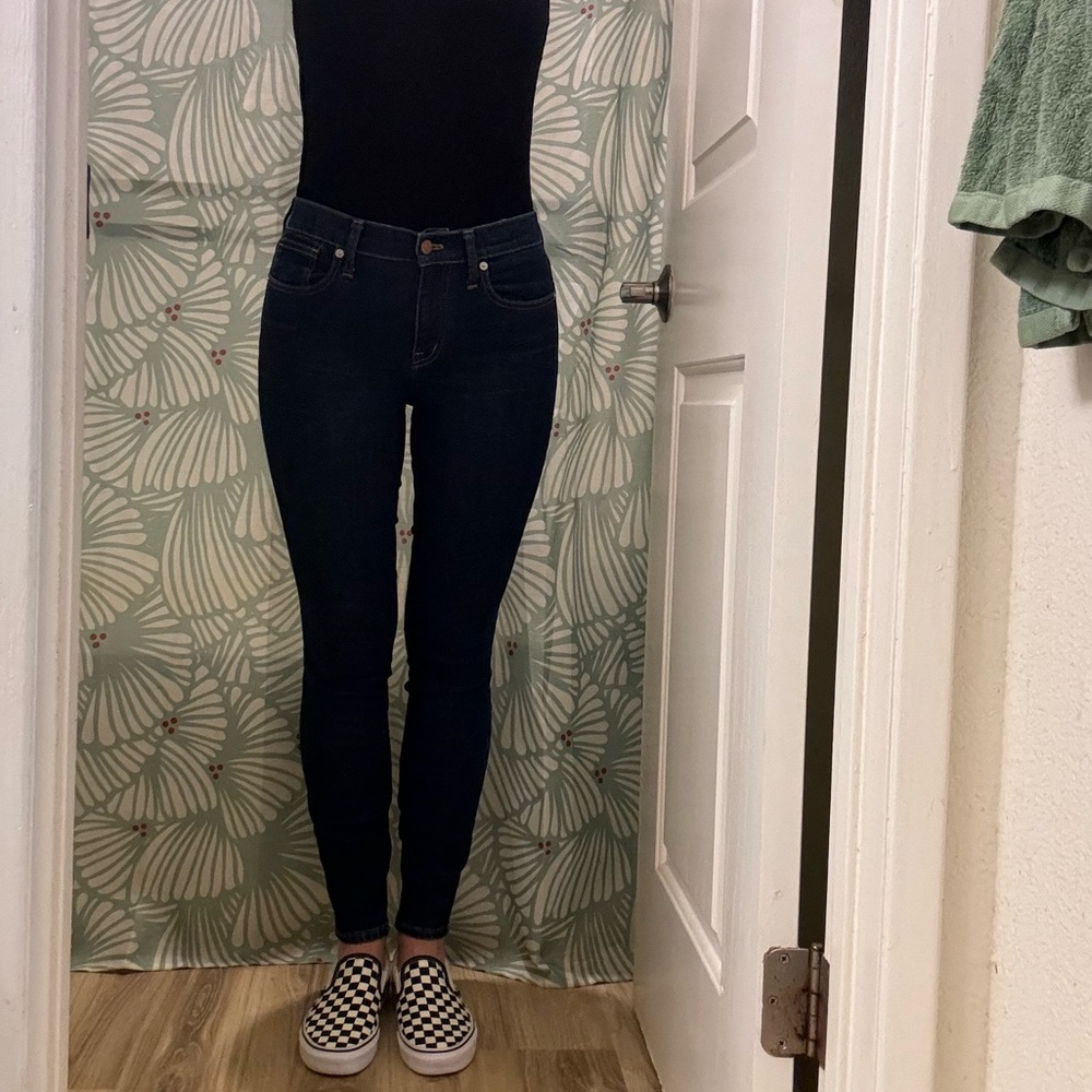 9 inch dark blue denim skinny high-riser Madewell jeans